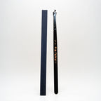 Lacquer-coated shoehorn in black