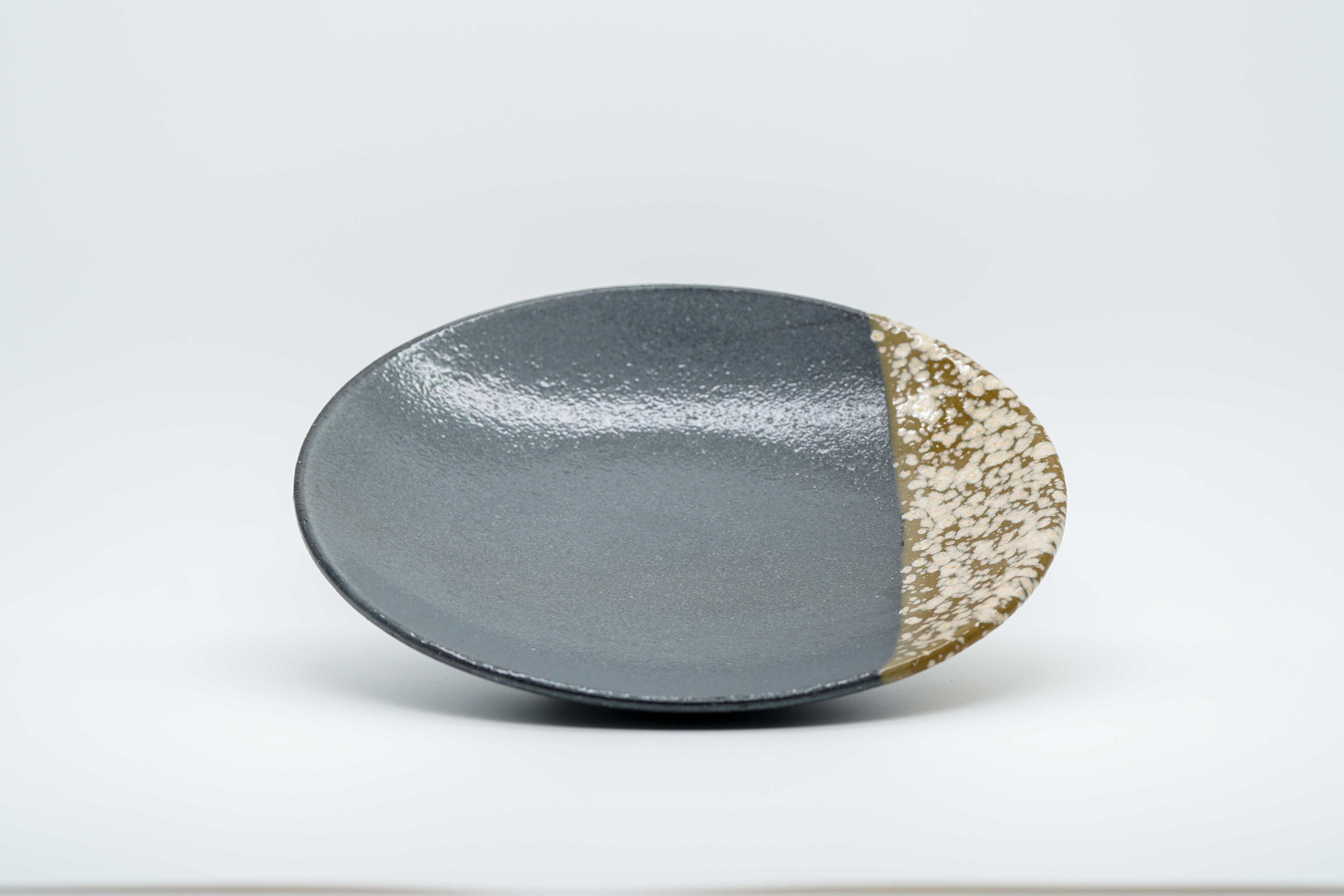Shigaraki ware 26cm plate