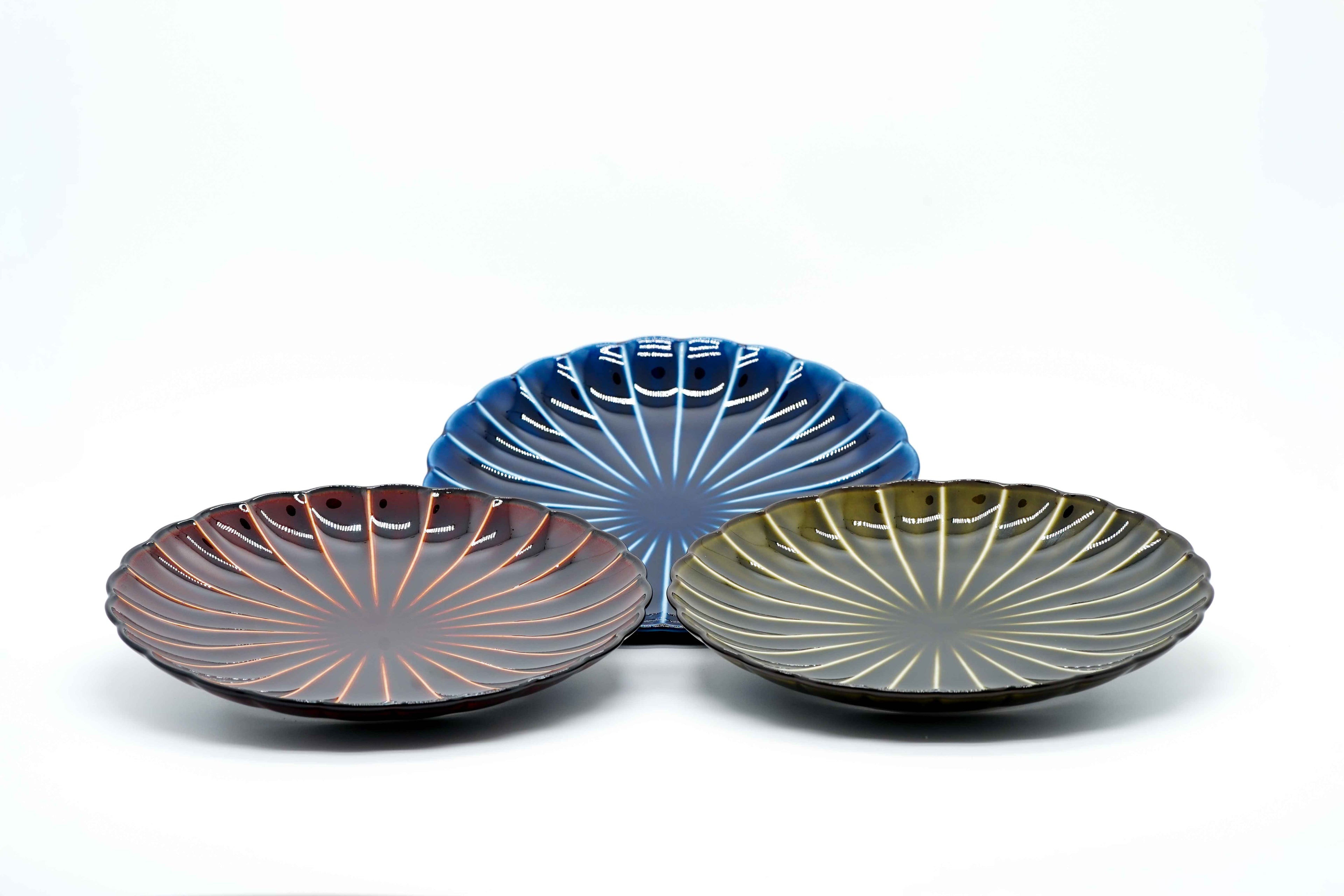 Giyaman three-colour plate set
