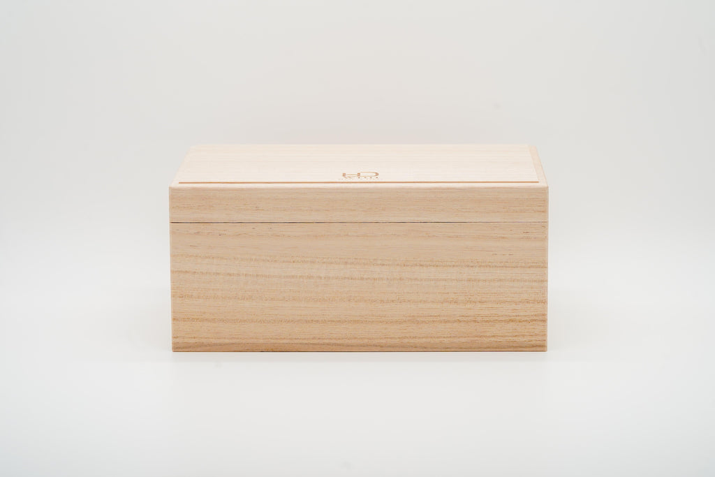 Paulownia wood gift box for Hasami ware white teapot set, Nagasaki, Japan