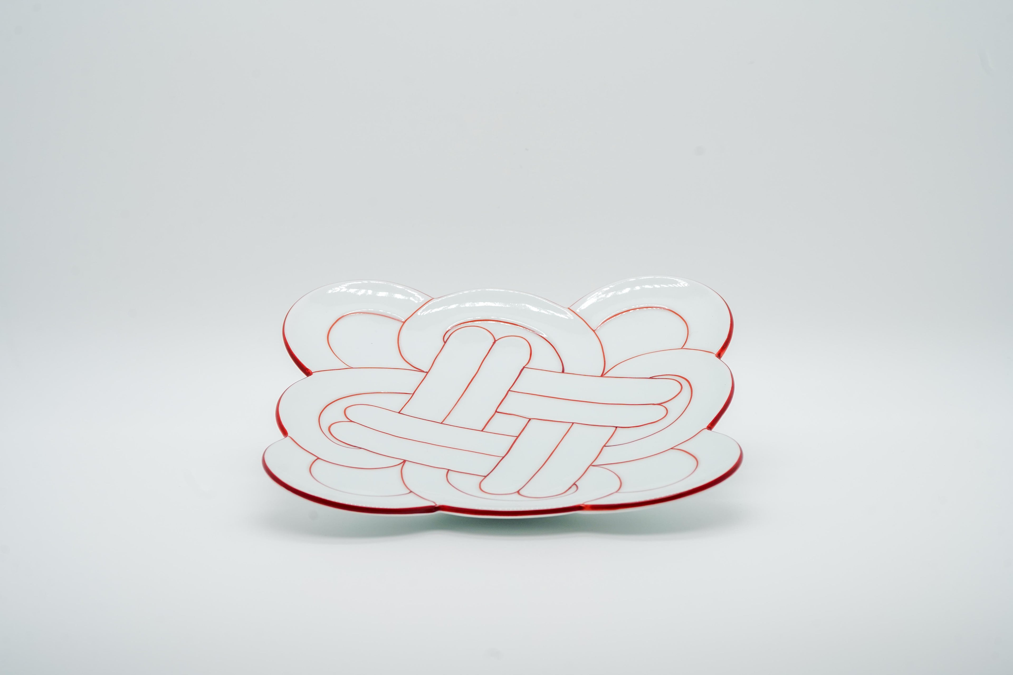 Hand-painted Arita ware "Musubi" knot of good fortune red main plate