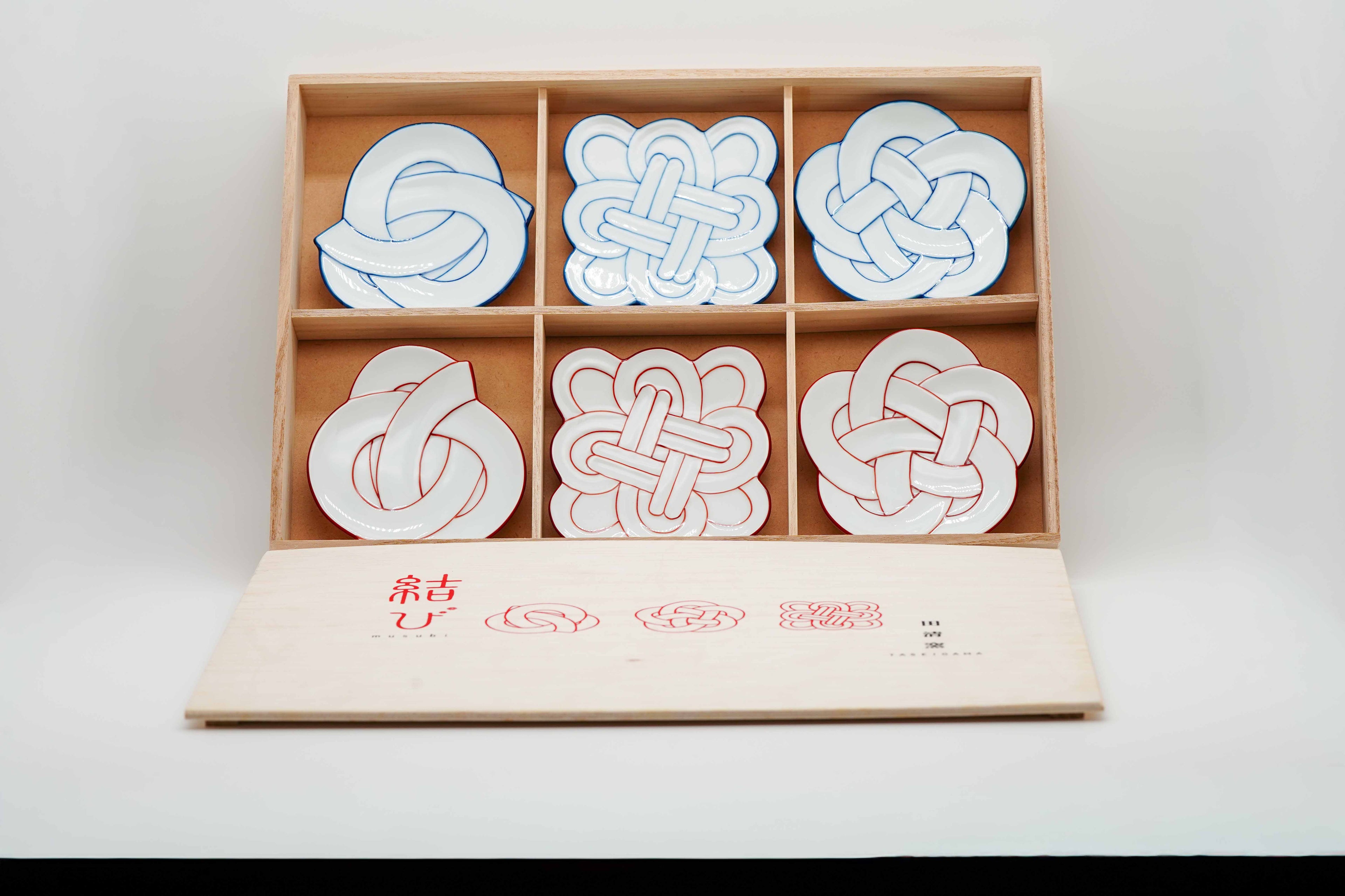 Hand-painted Arita ware "Musubi" gift set of 6 small plates