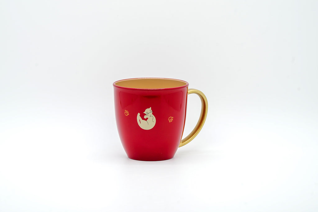 Lacquer mug with cat