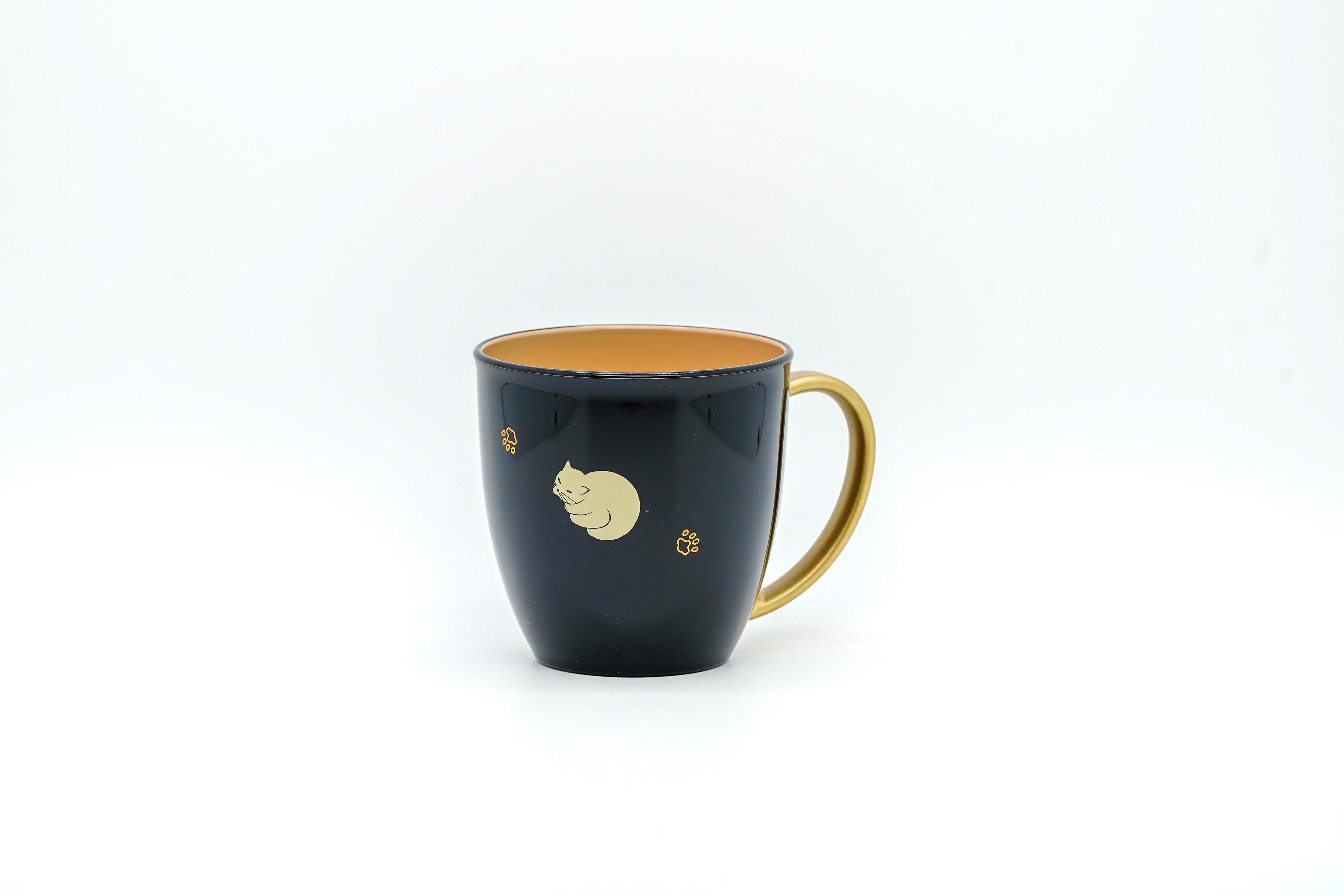 Lacquer mug with cat