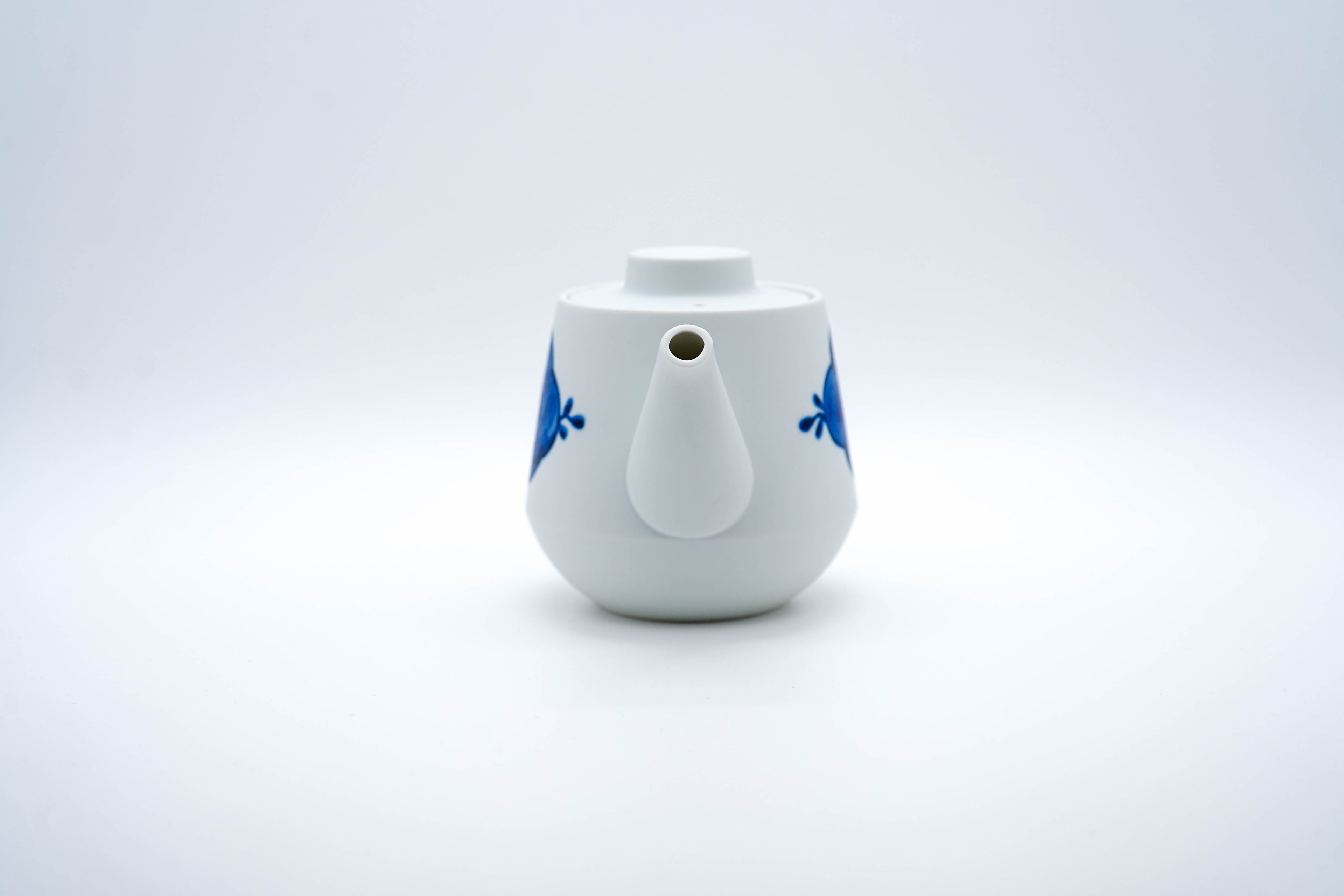 FIORE Teapot, Flower Vine (Indigo)