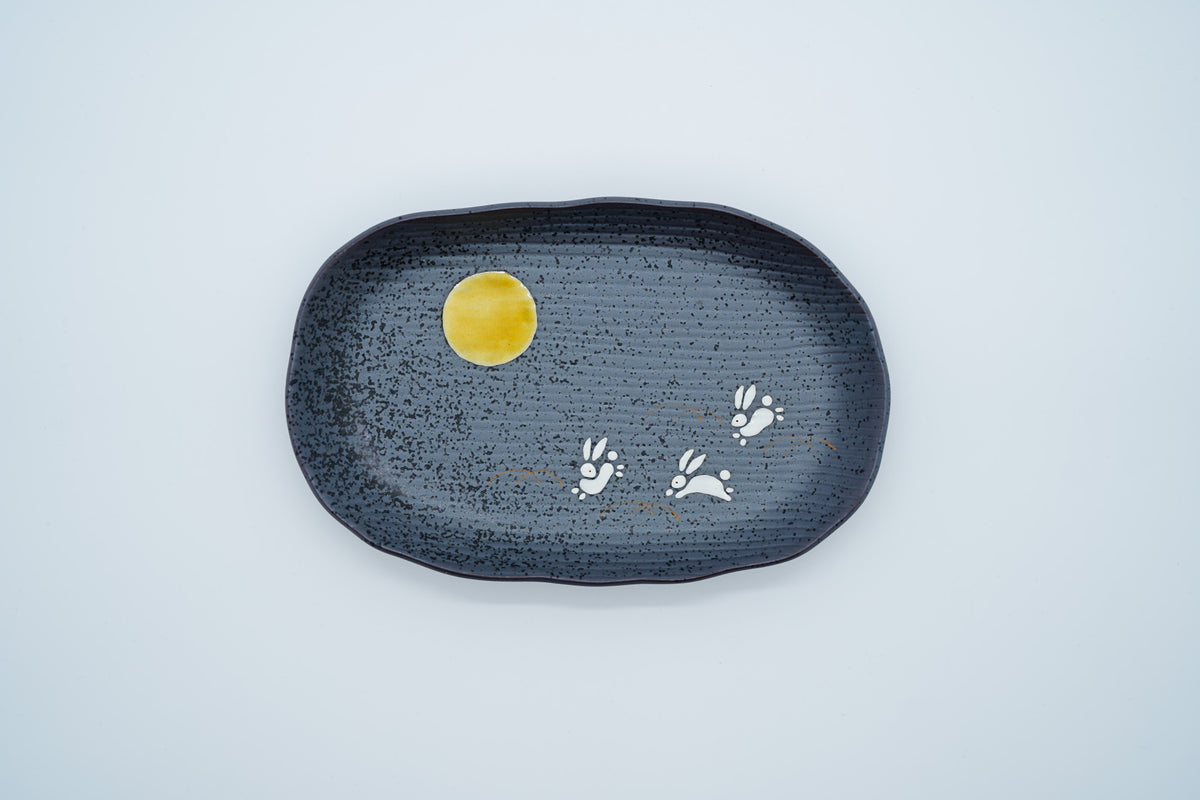 Kutani Ware Oval Plate, Moon Rabbit