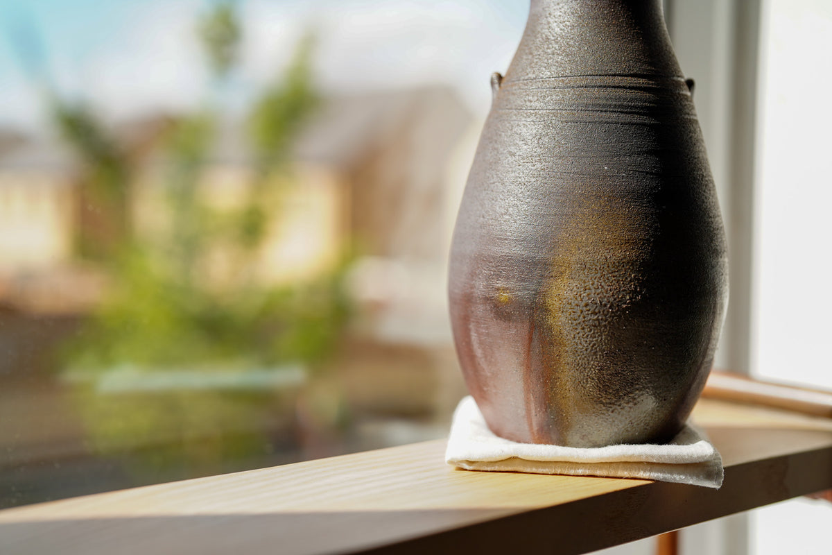 Bizen ware vase