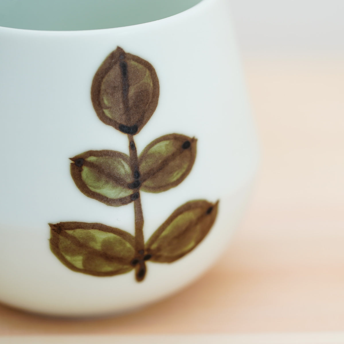 FIORE Porcelain Cup, Young Leaves (Brown), 200ml