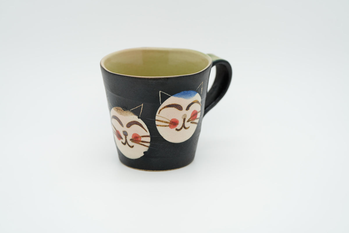 Banko Ware Mug, Couple Cats