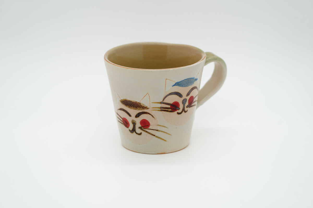 Banko Ware Mug, Couple Cats