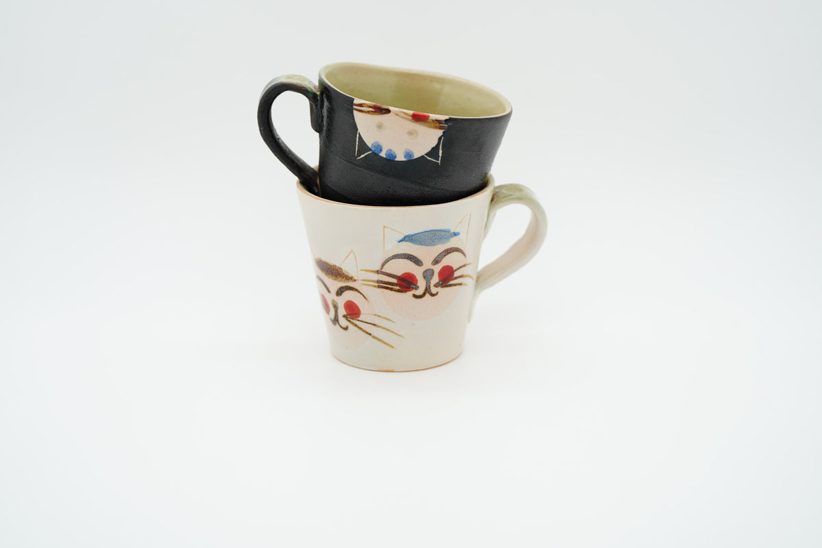 Banko Ware Mug, Couple Cats